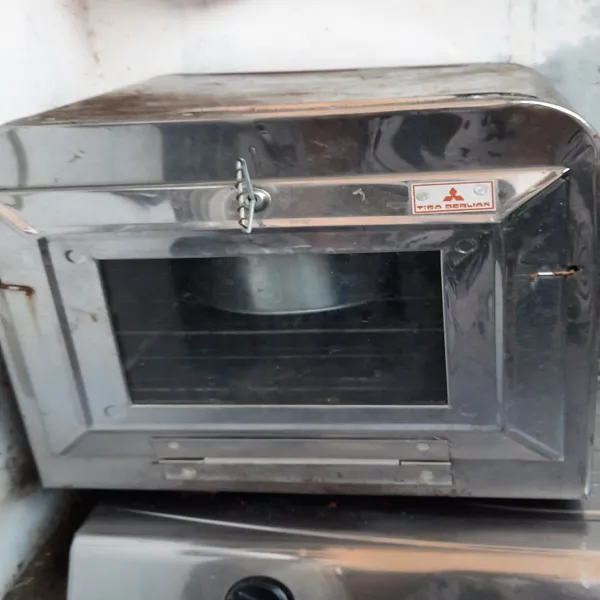 Oven dengan suhu 180 derajat, selama 20 menit, kemudian angkat, oles dengan butter, dan sajikan.