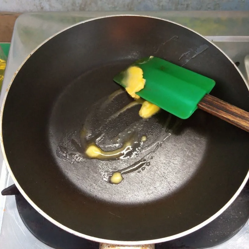 Step 1 Bolen Pisang Mini