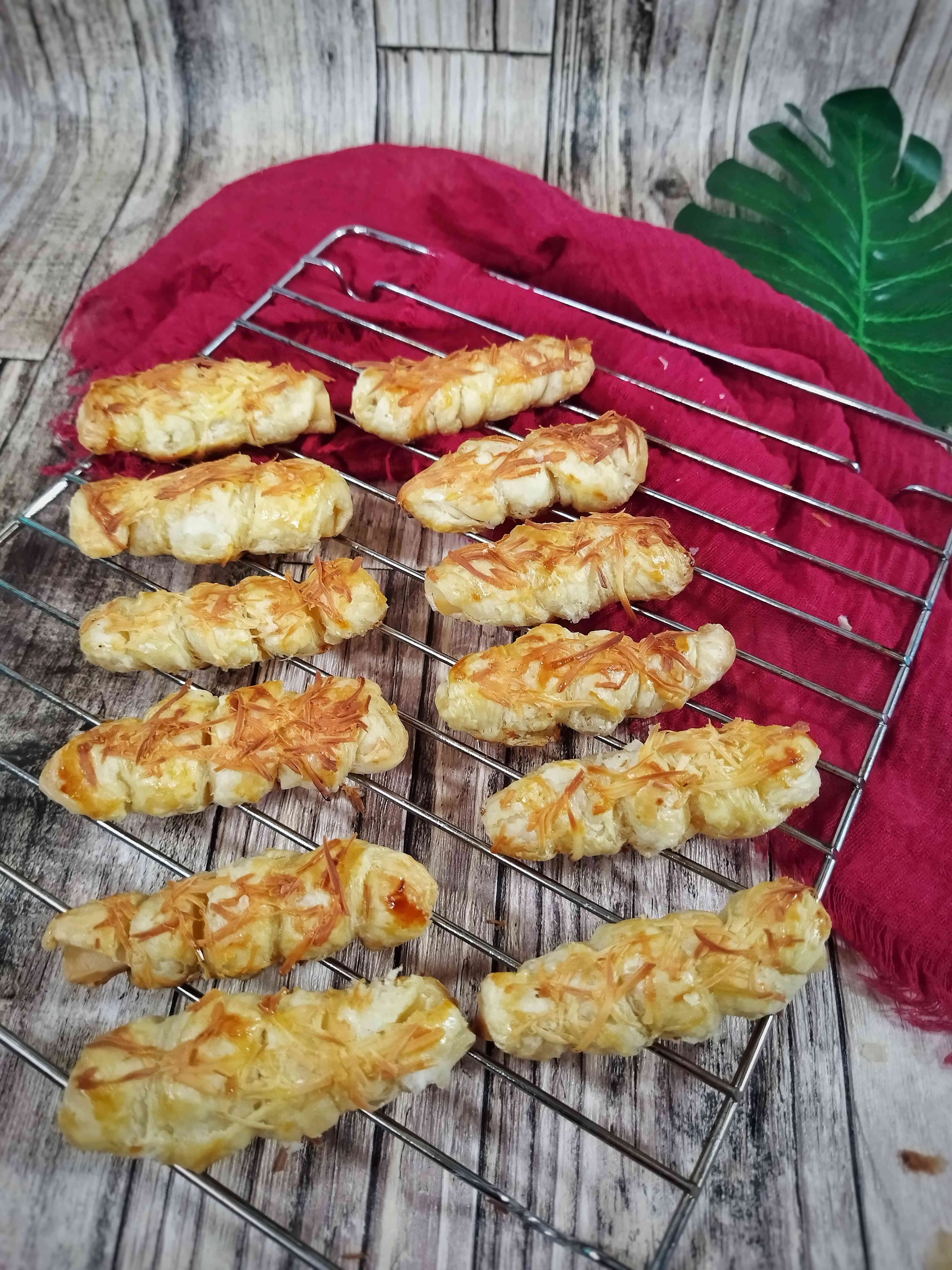 Cheese Roll Puff Pastry #DiRecookYummy