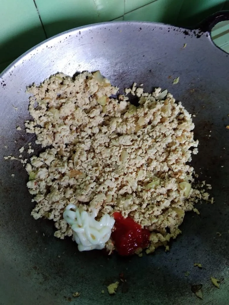 Step 2 Roti Burger Sobek