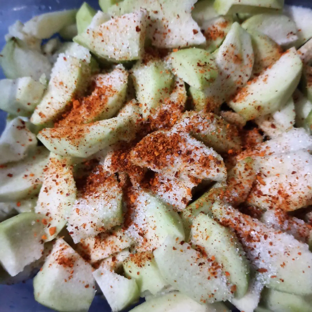 Step 3 Rujak Bangkok Jambu Kristal