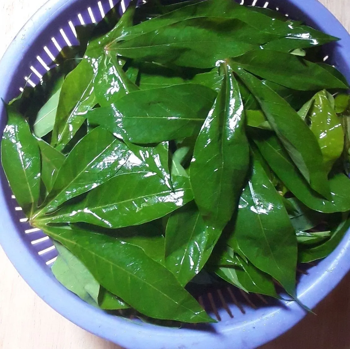 Step 1 Sayur Tumbuk Daun Ubi