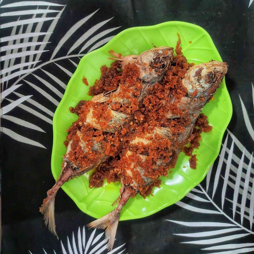 Resep Ikan Kembung Berbumbu Sederhana Rumahan Dari Dewi Kurniati