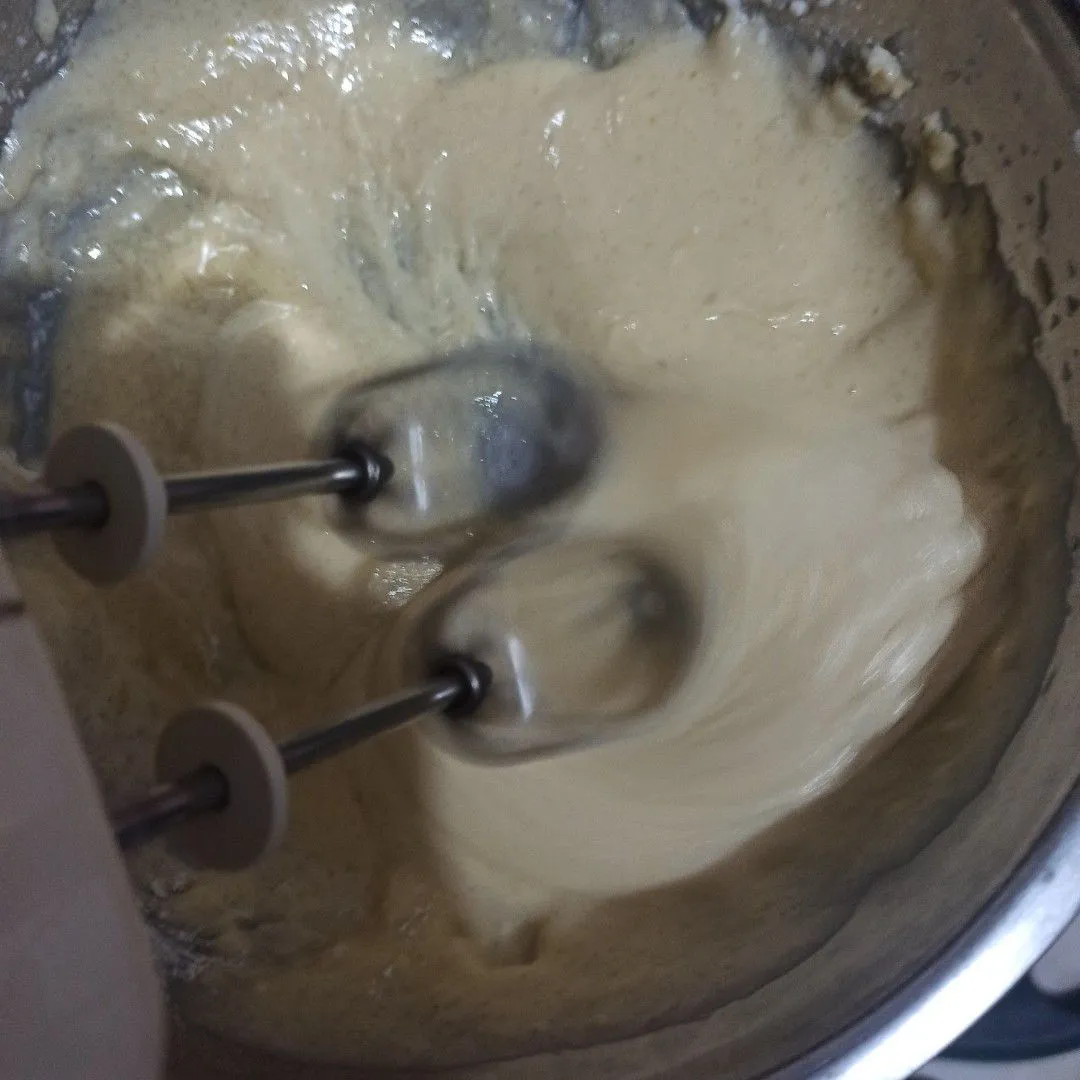 Step 1 Bolu Kukus (Pakai Air Soda)