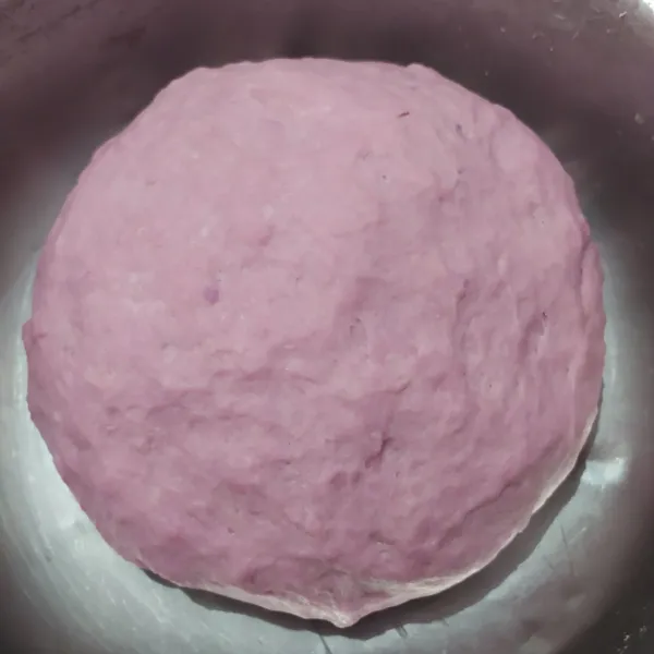 Profing adonan dengan di tutup serbet sampai mengembang sekitar 40 menit.