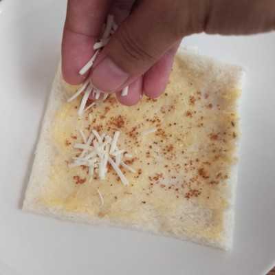 Step 4 Cheese Roll bread #YummyMPASIChallenge
