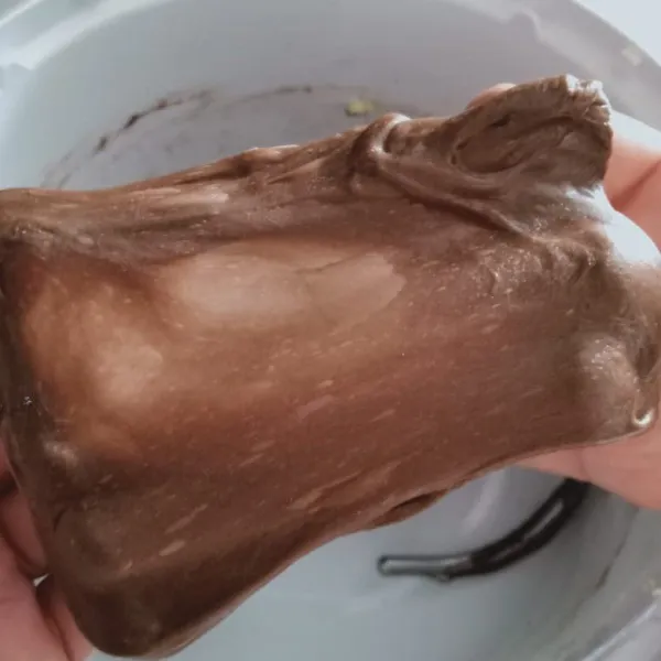 Uleni hingga kalis elastis.