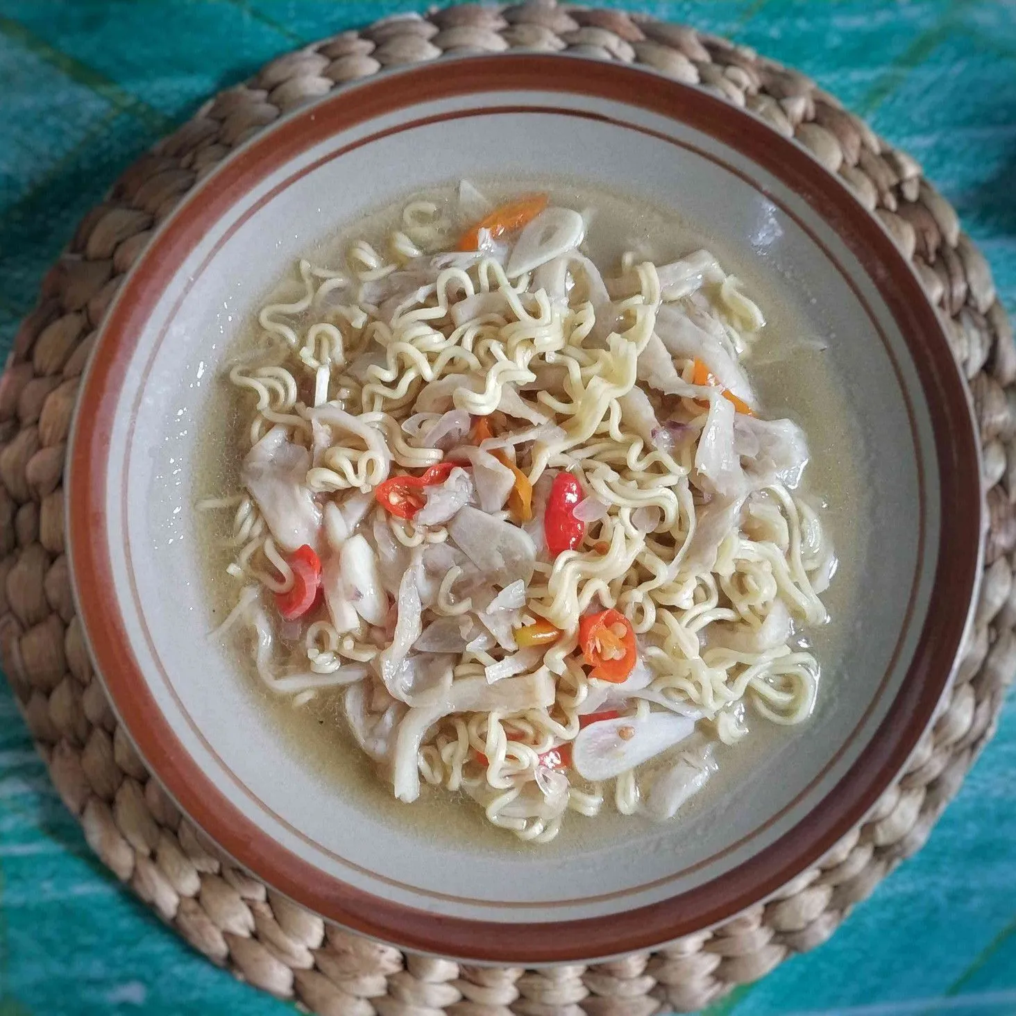 Mie Kuah Jamur