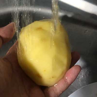 Step 1 Creamy Mashed Potato with Broccoli #YummyMPASIChallenge