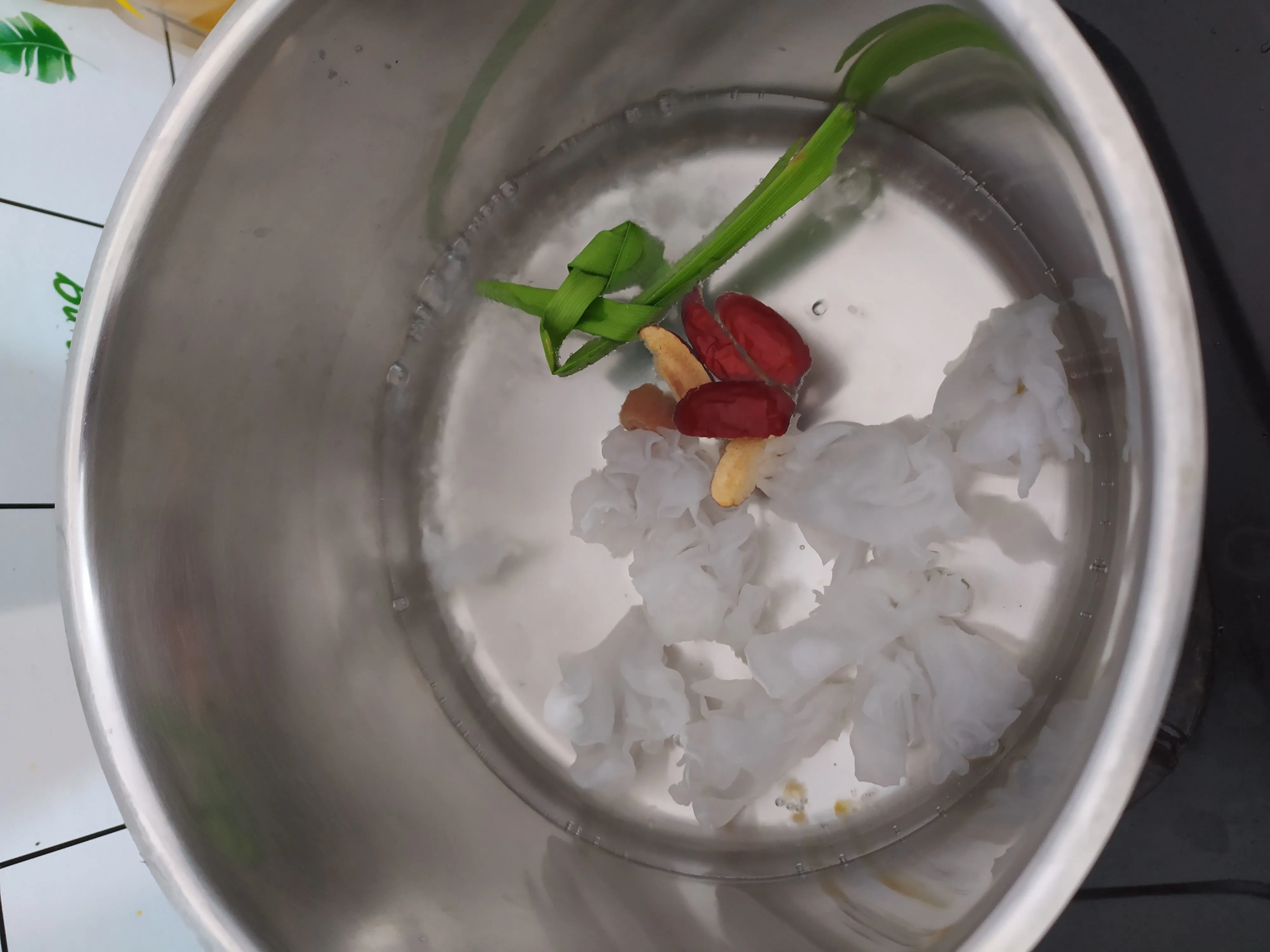 Step 7 Peach Gum Dessert / Tao Jiao