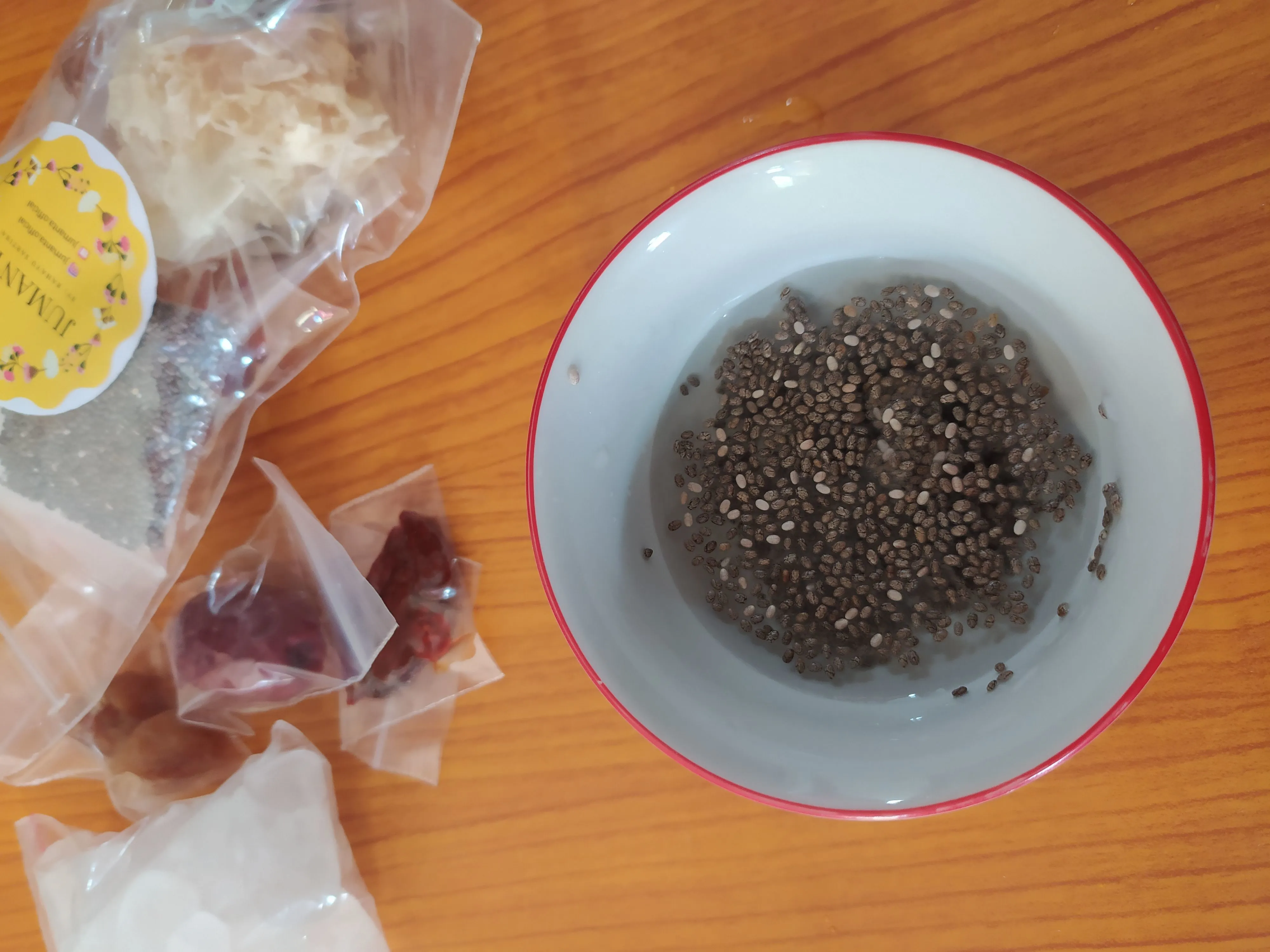 Step 3 Peach Gum Dessert / Tao Jiao