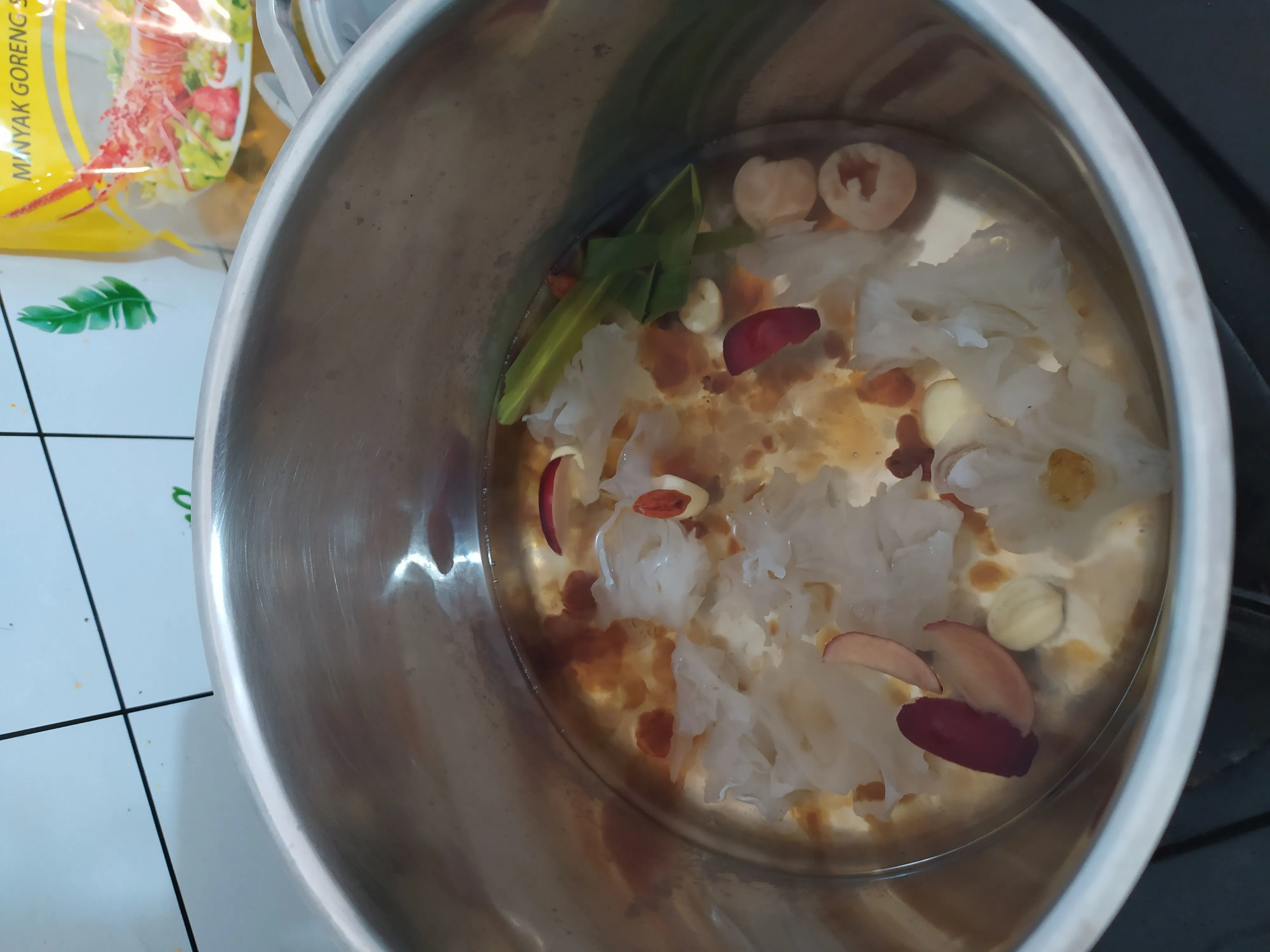 Step 8 Peach Gum Dessert / Tao Jiao