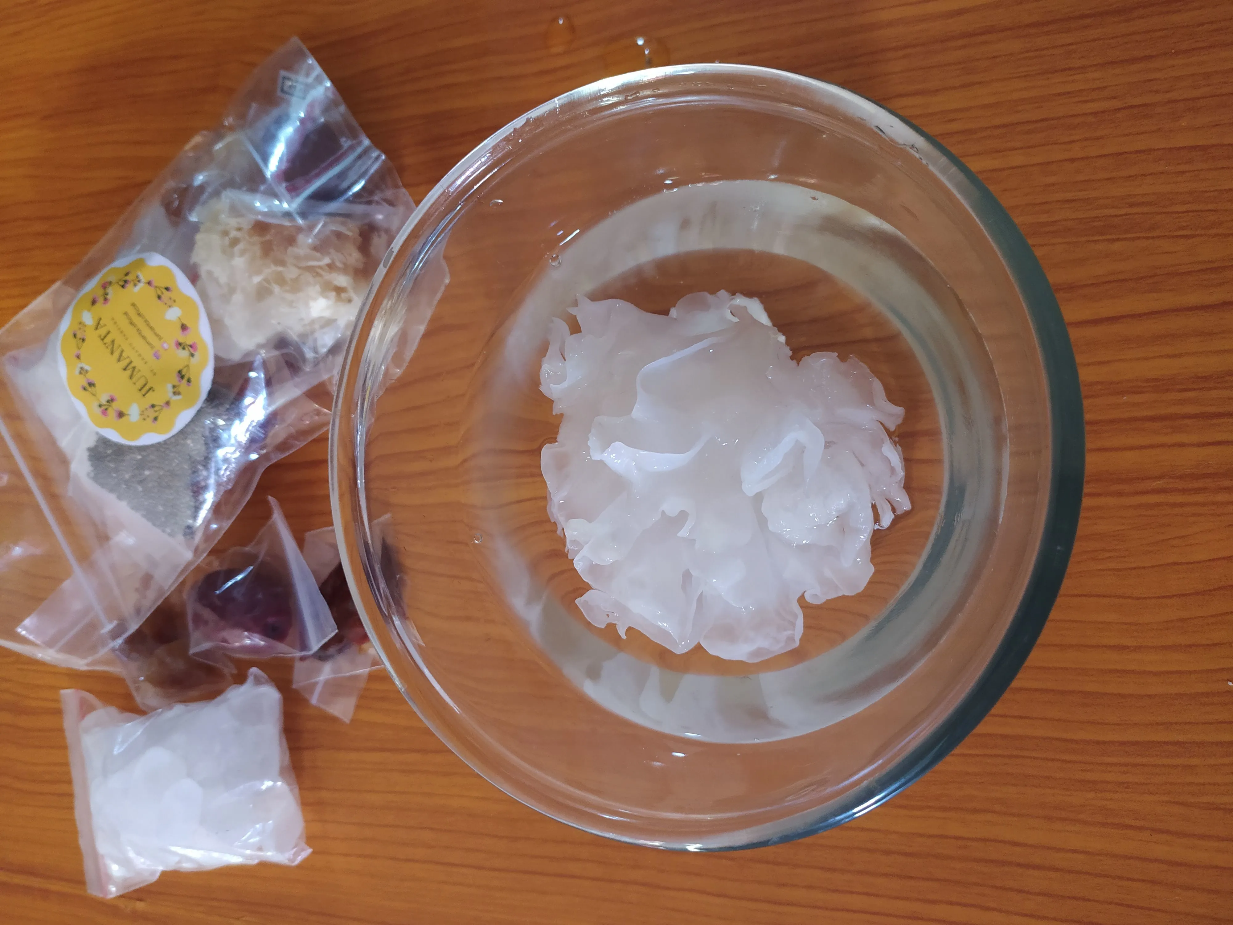 Step 4 Peach Gum Dessert / Tao Jiao