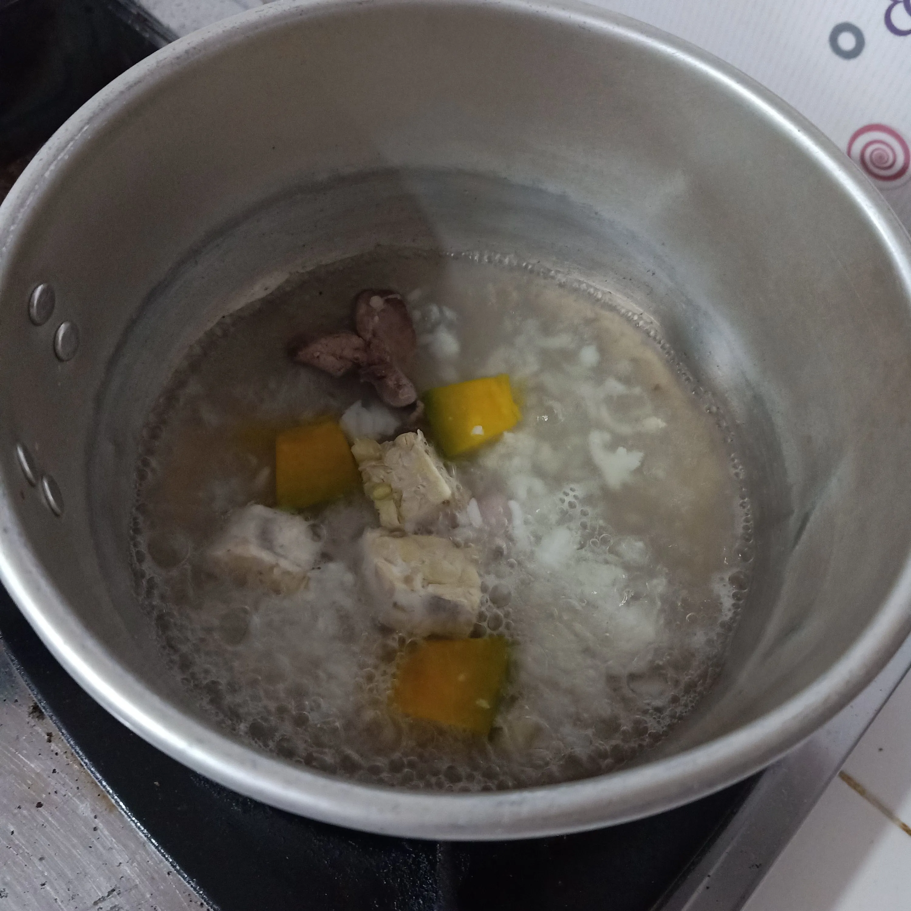 Step 2 Bubur Daun Katuk Tempe (MPASI 6+)