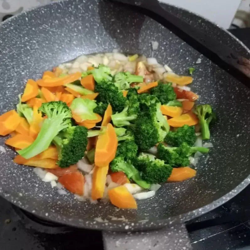 Step 5 Cah Brokoli Bawang Putih