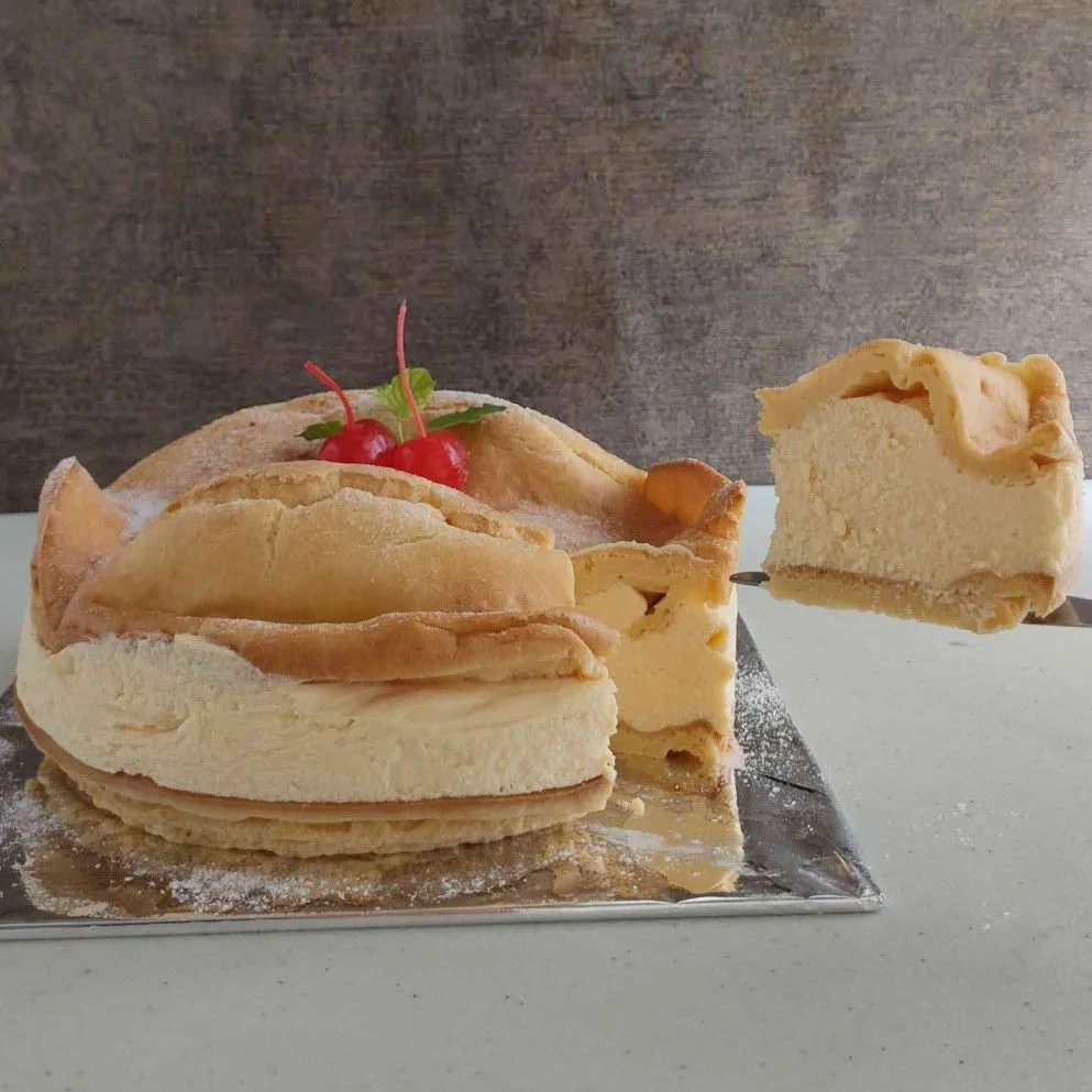 Karpatka Cake