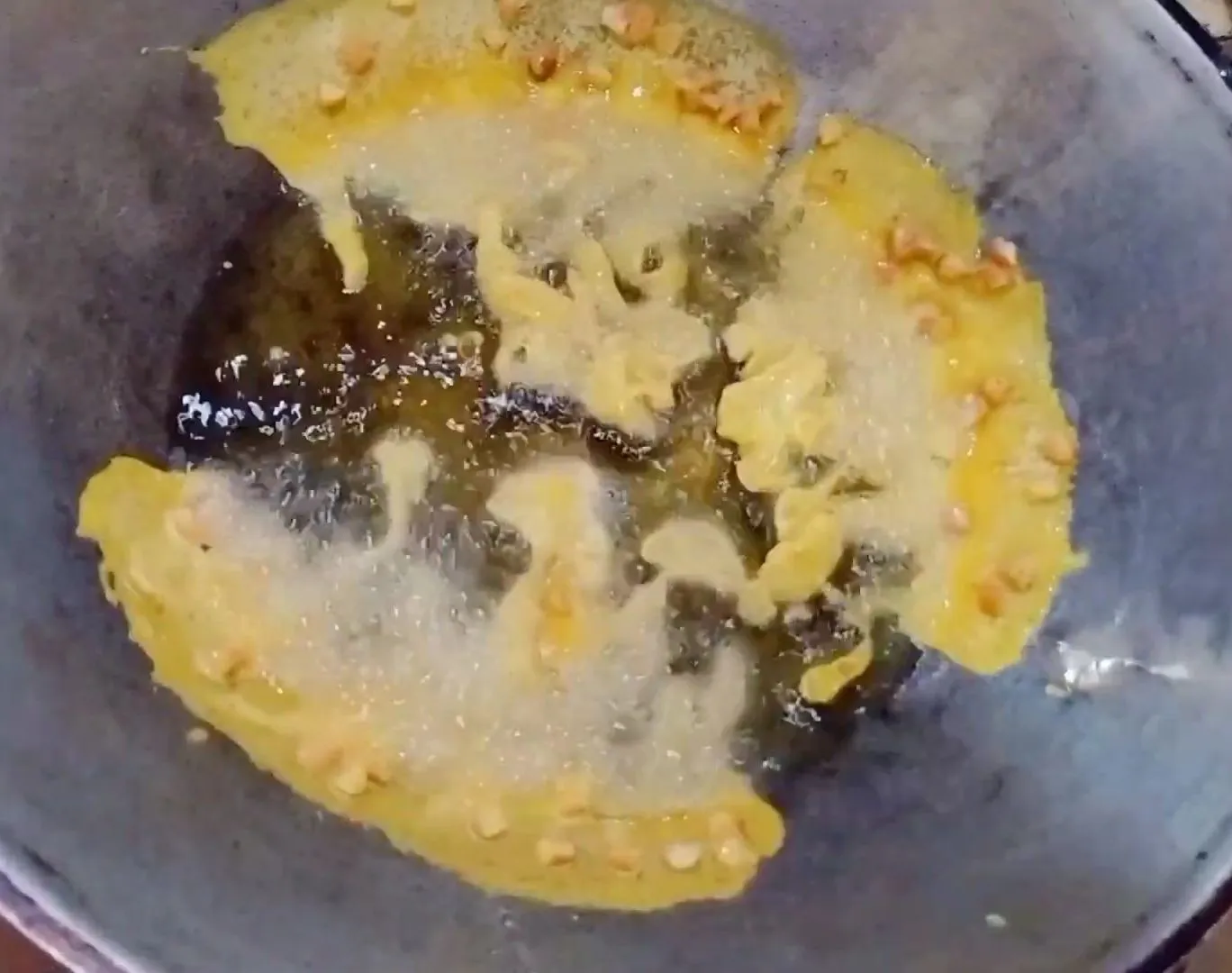Step 5 REMPEYEK KACANG TANAH