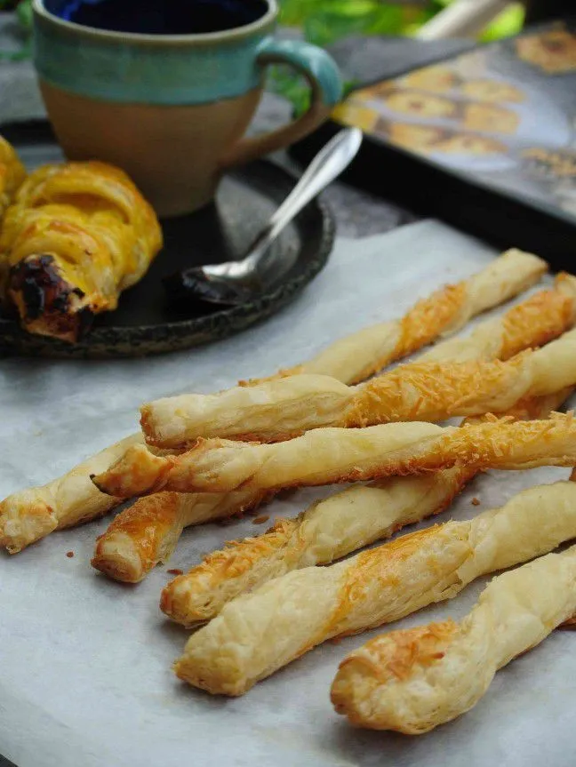Puff Pastry Cheese Stick