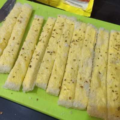 Step 3 Garlic Bread (Versi Roti Tawar)