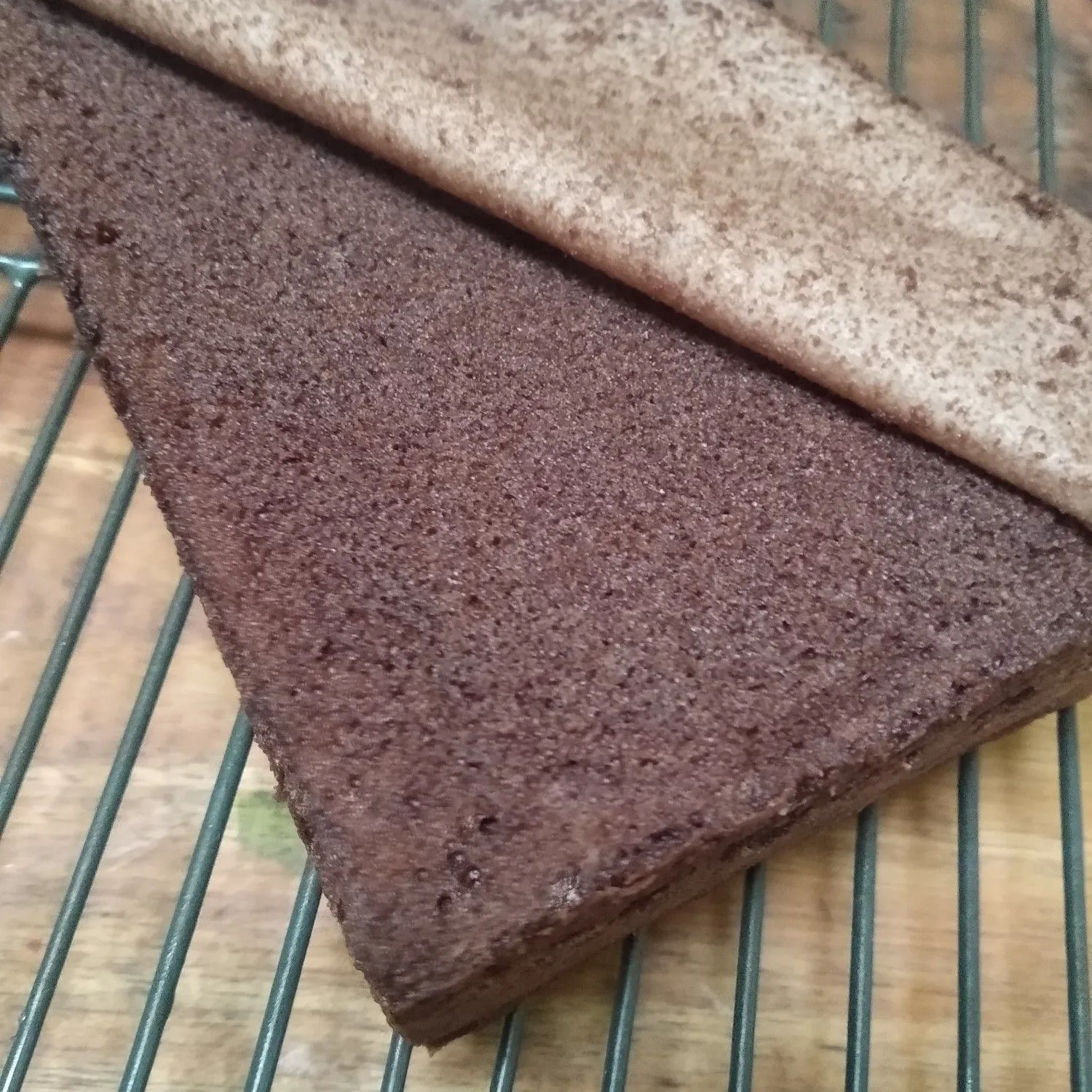 Step 6 Brownies Kukus Topping Keju