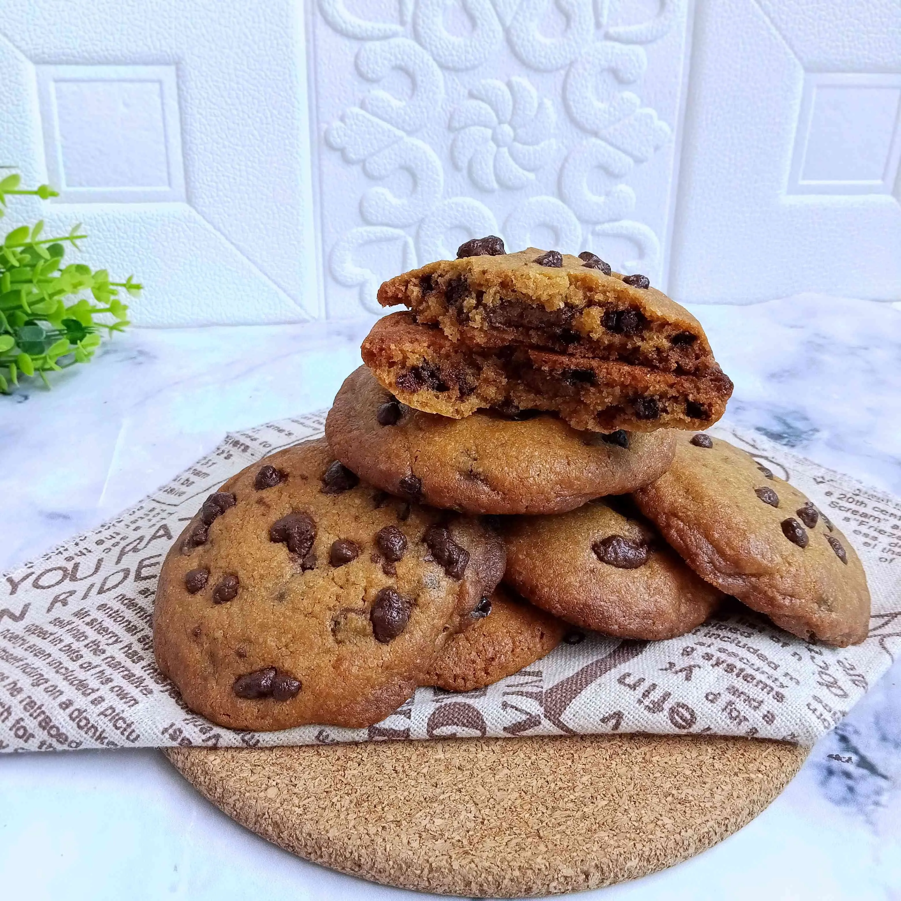 Chewy Choco Chips cookies