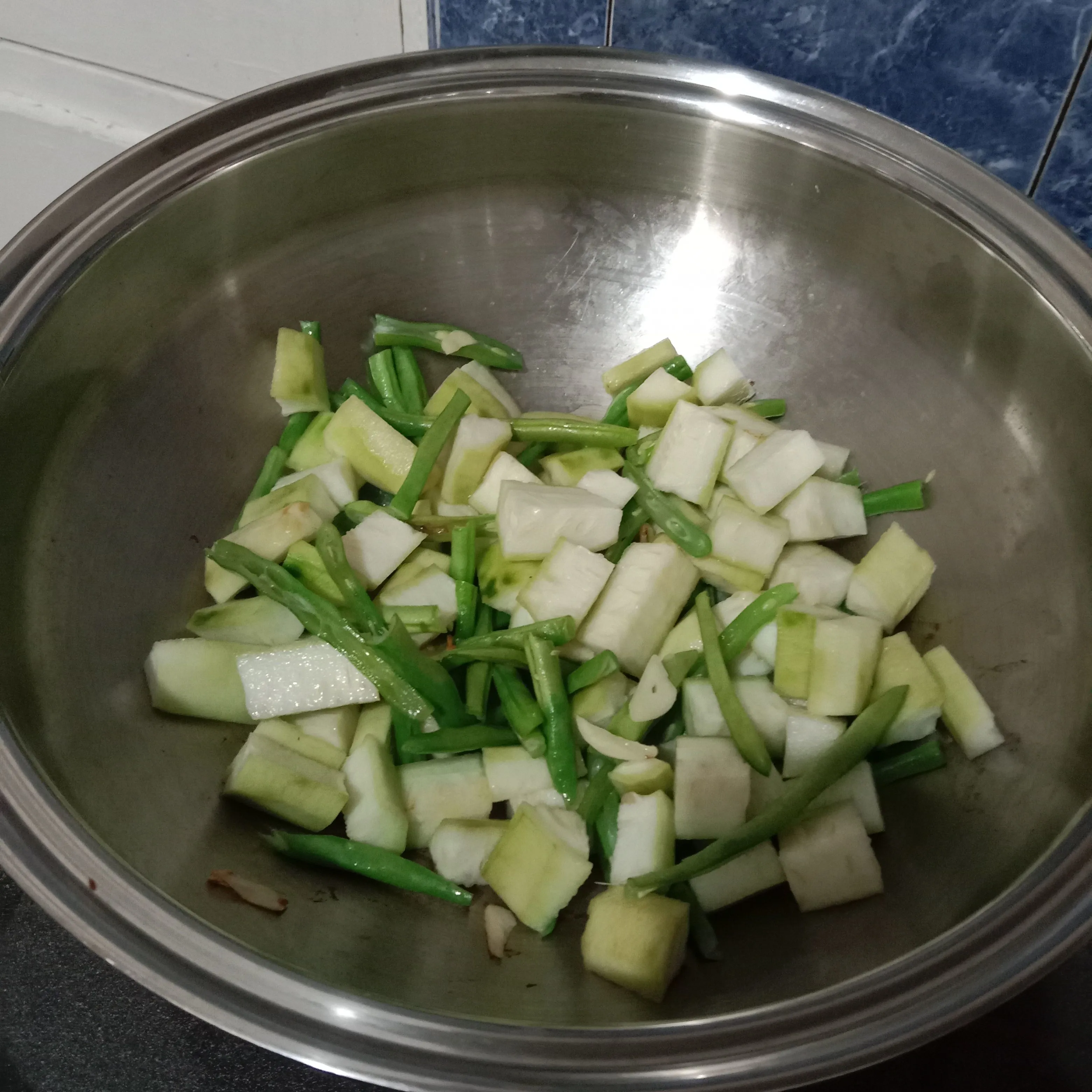 Step 3 Tumis Buncis Oyong Kaldu Sapi