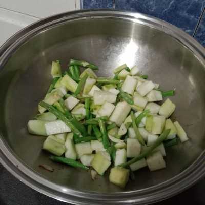 Step 3 Tumis Buncis Oyong Kaldu Sapi