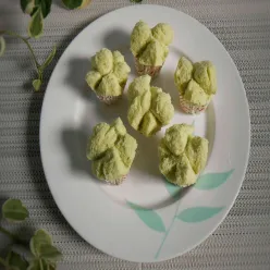 Bolu Kukus Pandan dan Daun Suji #HijauEkstraPoin