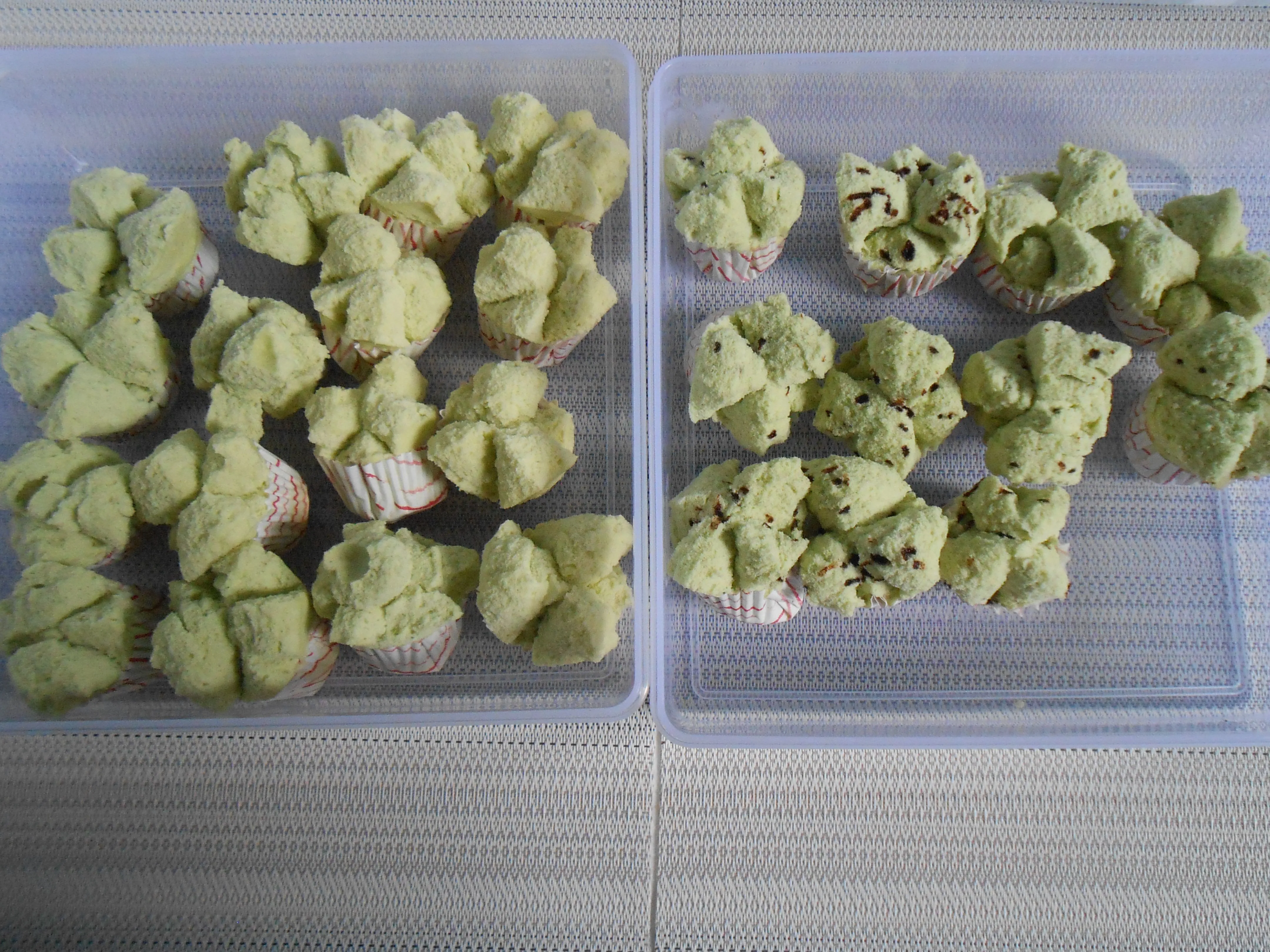 Step 7 Bolu Kukus Pandan dan Daun Suji