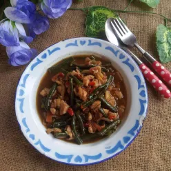 Tumis Ayam Kacang Saos Tiram
