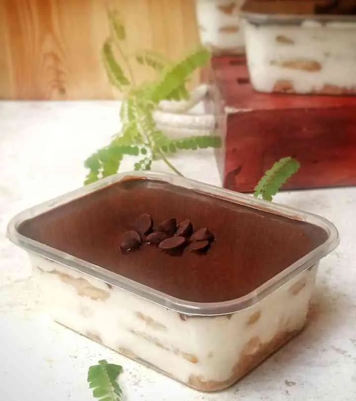 eclair cake dessert box