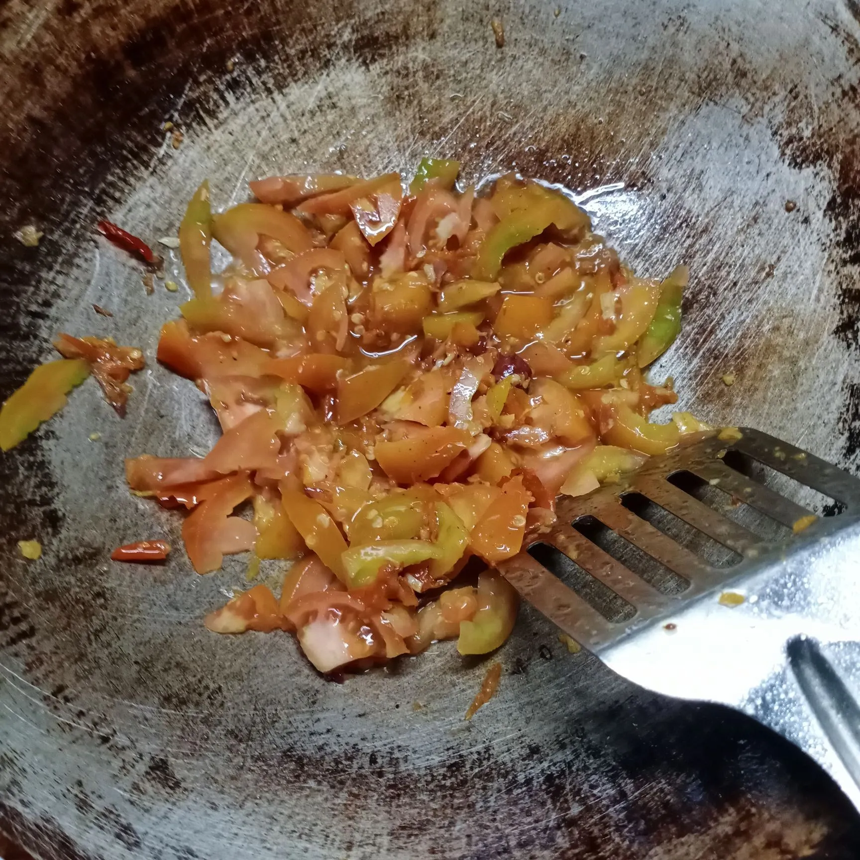 Step 4 Ikan Goreng Masak Tomat