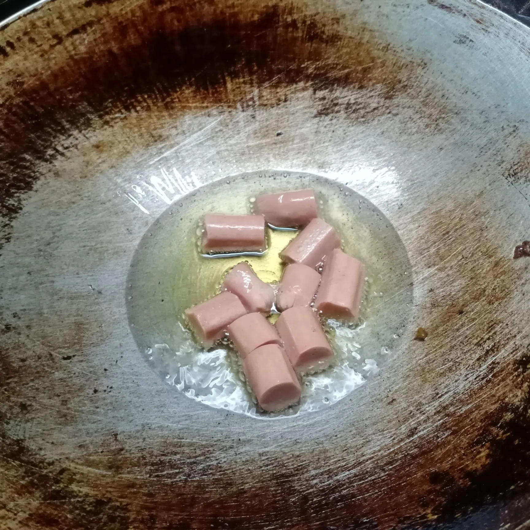 Step 1 Sosis dan Telur Asam Manis