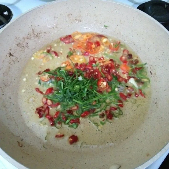 Step 7 Ayam Crispy Sambal Embe