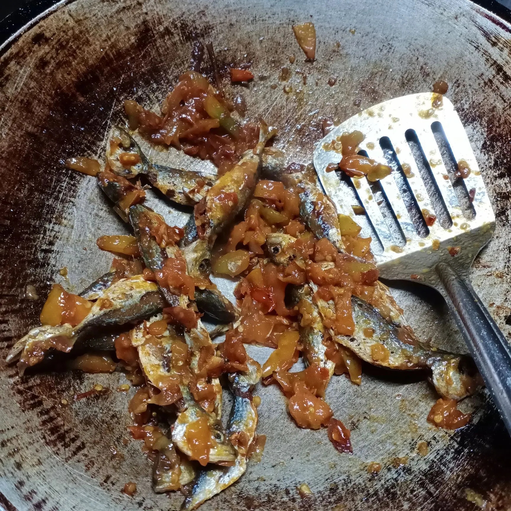 Step 6 Ikan Goreng Masak Tomat