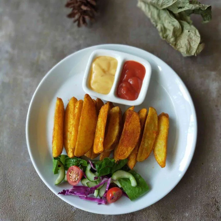 Fried Curry Potato Wedges