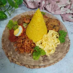Tumpeng Nasi Kuning Mini
