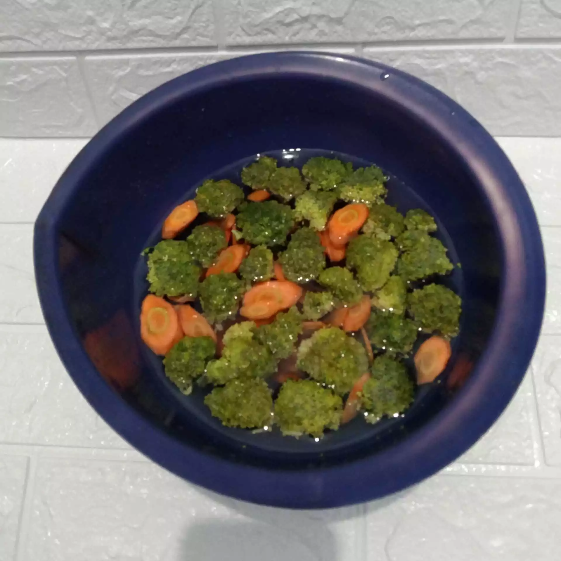 Step 1 Tumis brokoli jamur merang