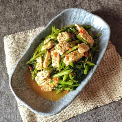 Kangkung Tumis tempe
