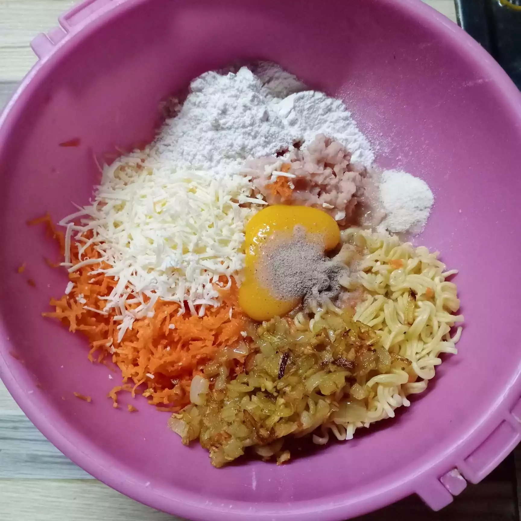 Step 2 Stik Mie Ayam Keju