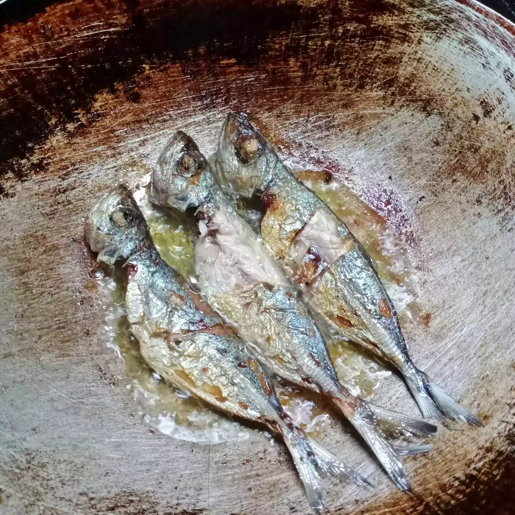 Step 1 Kembung Goreng Siram Sambal Kemiri