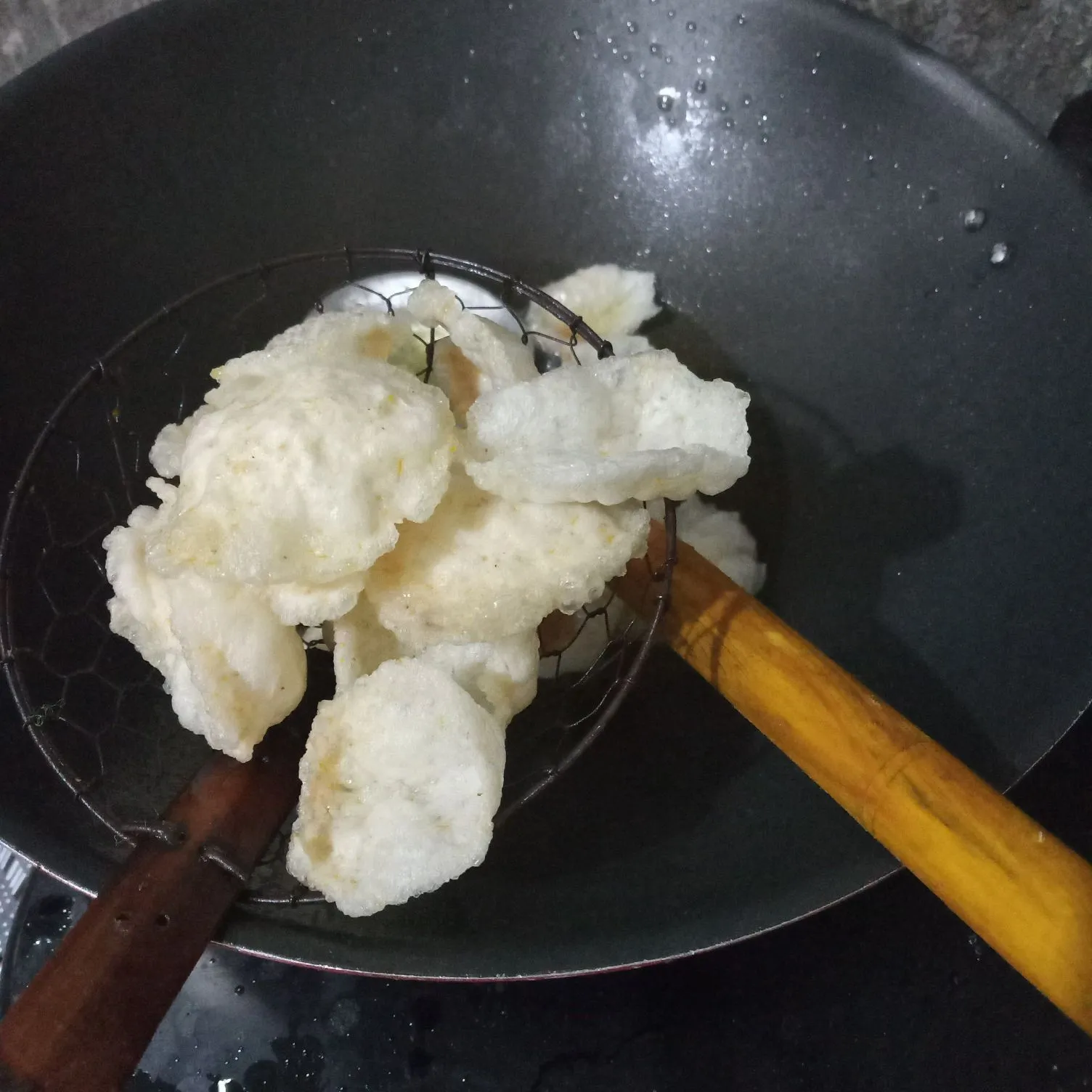 Step 9 Kerupuk Nasi Wortel