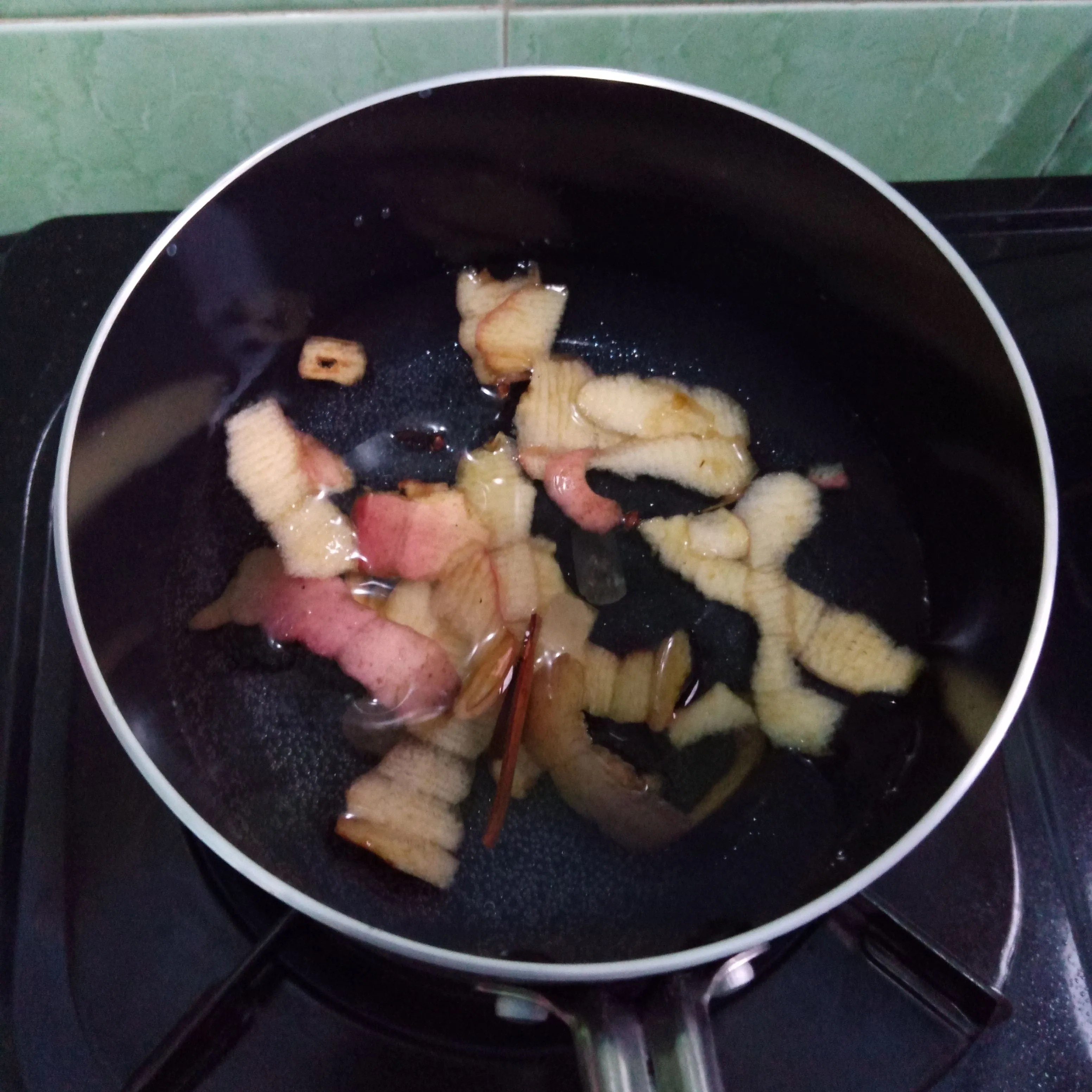 Step 3 Teh Kulit Apel Gula Batu