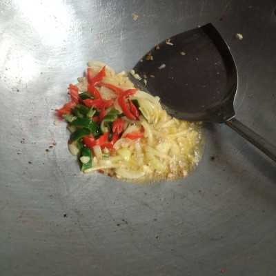 Step 2 Tumis Ayam Wortel