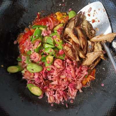 Step 4 Tongkol Tumis Kecombrang
