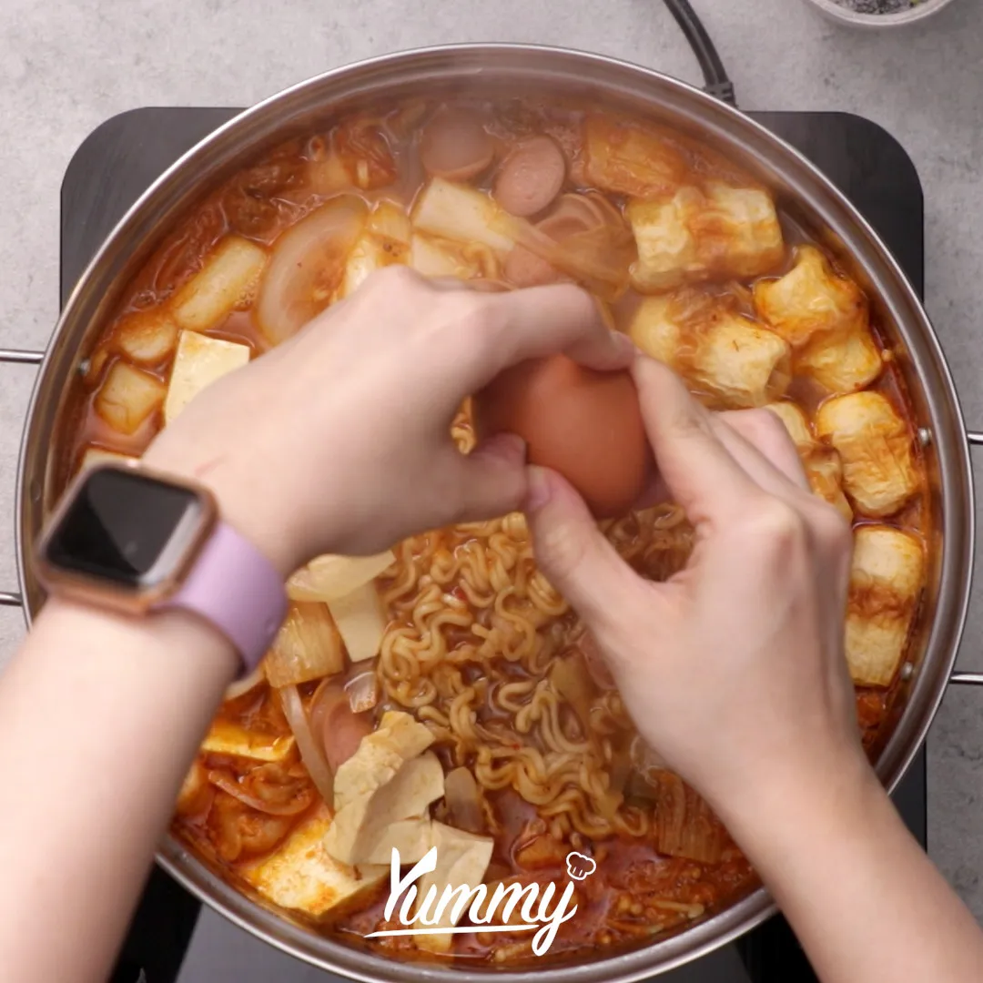 Step 4 Budae Jjigae