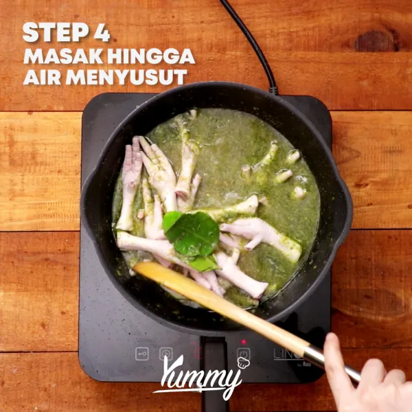 Masak dengan api sedang hingga air menyusut dan ceker lunak.