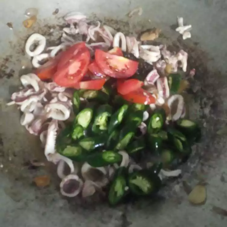 Step 5 Tumis Cumi Hitam
