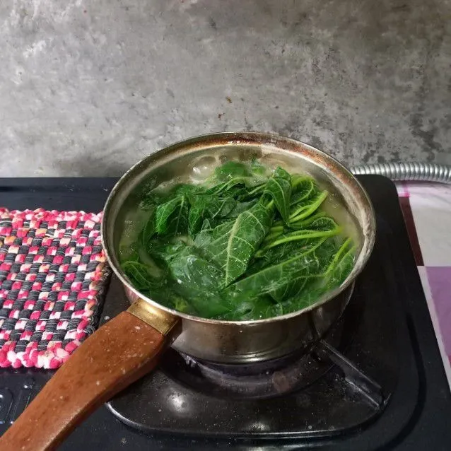 Step 2 Gulai Daun Pepaya Telur