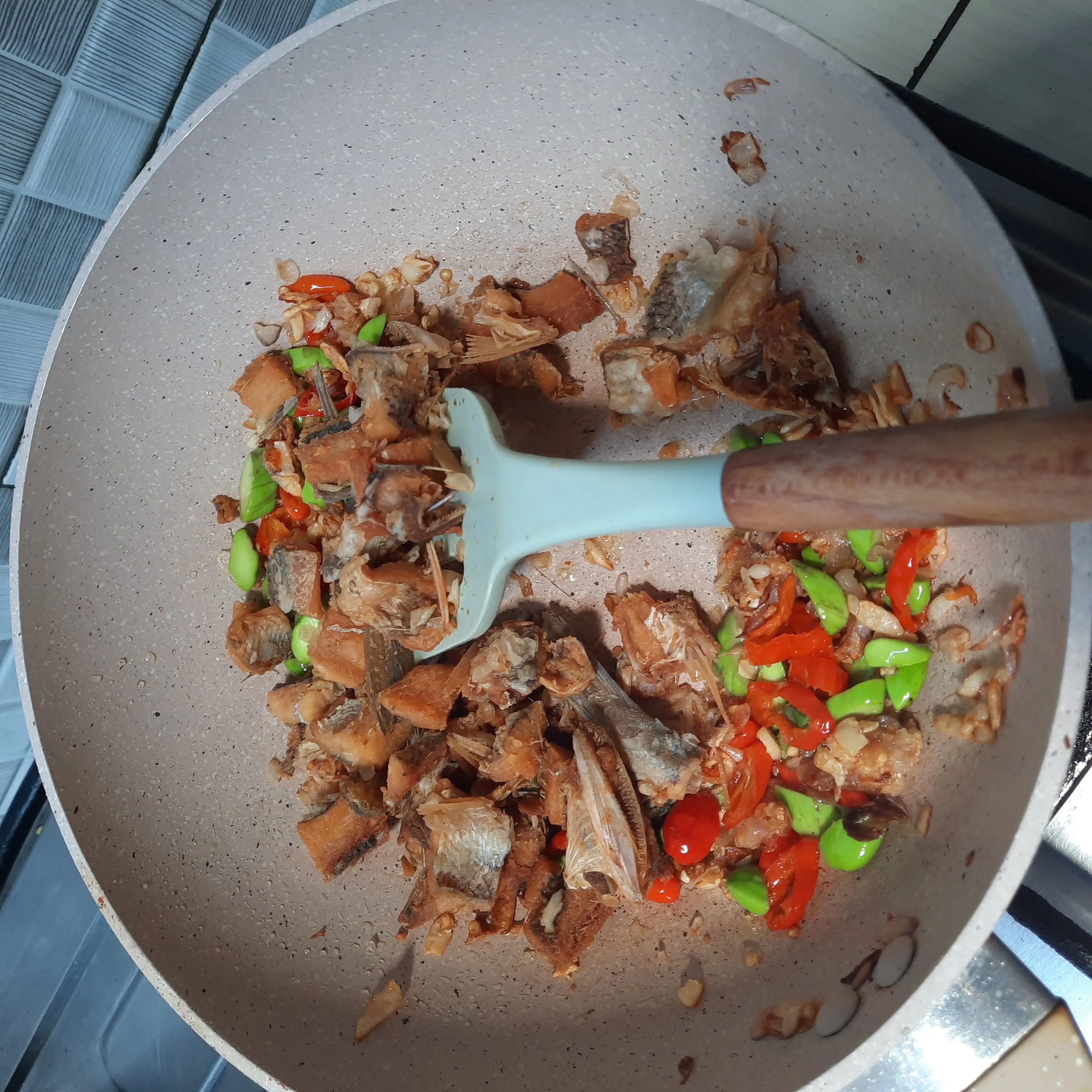 Step 5 Tumis Ikan Asin Petai